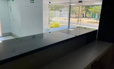 Edificio de Oficinas en Renta Amuebladas Zona Chapalita en Jardines de San Ignacio , Zapopan