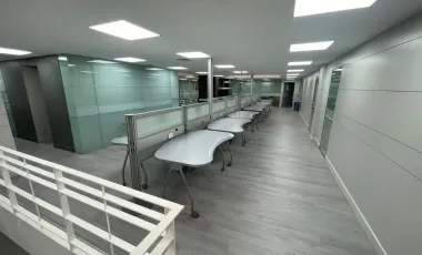 Edificio de Oficinas en Renta Amuebladas Zona Chapalita en Jardines de San Ignacio , Zapopan