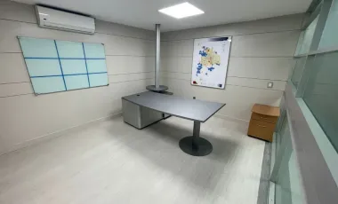 Edificio de Oficinas en Renta Amuebladas Zona Chapalita en Jardines de San Ignacio , Zapopan