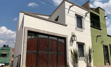 Casa Arcadia, con acabados artesanales y espíritu colonial