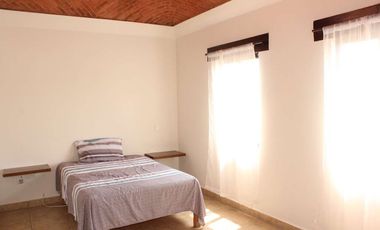 Casa Arcadia, con acabados artesanales y espíritu colonial