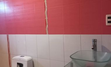 Casa de tres niveles con alberca en Venta,en la Col. Miguel Aleman, cerca del centro histórico en el Puerto de Veracruz, Ver.