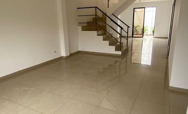 En alquiler casa de 3 dormitorios en urb.Ciudad celeste.(GC)