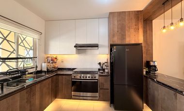 Casa en venta en Alta California,