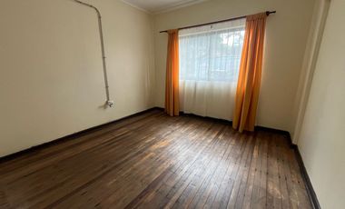 Quillota Centro, Amplia Casa habitacional o comercial, 4 dormitorios, 3 baños