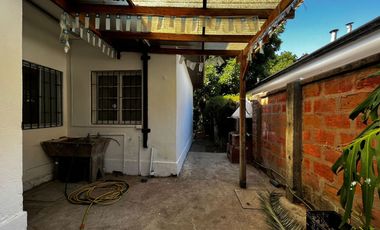 Quillota Centro, Amplia Casa habitacional o comercial, 4 dormitorios, 3 baños