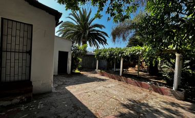 Quillota Centro, Amplia Casa habitacional o comercial, 4 dormitorios, 3 baños