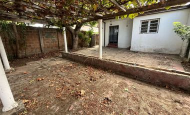 Quillota Centro, Amplia Casa habitacional o comercial, 4 dormitorios, 3 baños