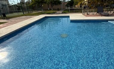 Linda Casa amueblada en zona Country