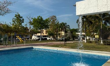 Linda Casa amueblada en zona Country
