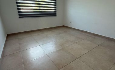 Linda Casa amueblada en zona Country