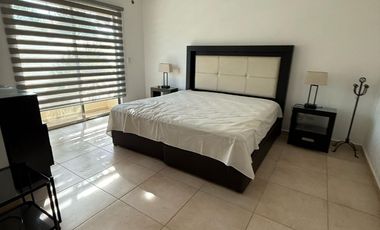 Linda Casa amueblada en zona Country