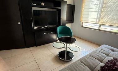 Linda Casa amueblada en zona Country