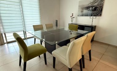 Linda Casa amueblada en zona Country