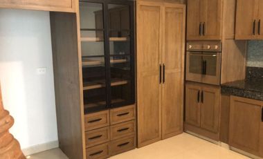 Casa amplia con colindancia laguna de las ilusiones Privada Golondrinas