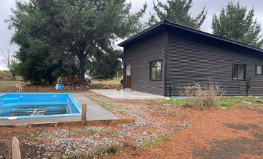 VENTA HERMOSA PARCELA CON QUINCHO Y PISCINA