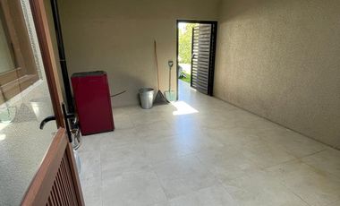 SEARRIENDA HERMOSA CASA EN SECTOR RESIDENCIAL