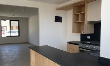 RENTA CASA MESETA PAYUNIA MODELO CEIBA CON ROOF MESETA QRO-GTO