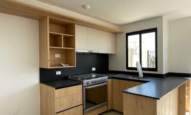 RENTA CASA MESETA PAYUNIA MODELO CEIBA CON ROOF MESETA QRO-GTO