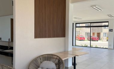 RENTA CASA MESETA PAYUNIA MODELO CEIBA CON ROOF MESETA QRO-GTO