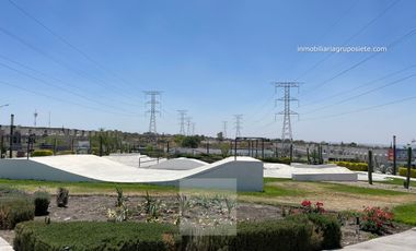 RENTA CASA MESETA PAYUNIA MODELO CEIBA CON ROOF MESETA QRO-GTO