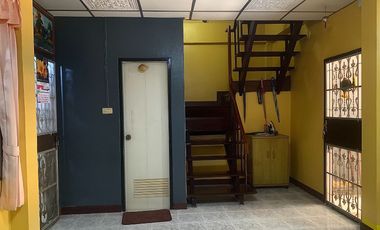 Cheap 2-storey townhouse for sale, land area 18 sq.w., Yusabai Village project, near Suvarnabhumi Airport 30 minutes, near Khlong Nueng, Khlong Luang,