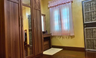 Cheap 2-storey townhouse for sale, land area 18 sq.w., Yusabai Village project, near Suvarnabhumi Airport 30 minutes, near Khlong Nueng, Khlong Luang,
