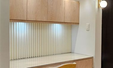Fully furnished 1 Bedroom (60sq.m.) Unit in Park Triangle Residences BGC For Rent
