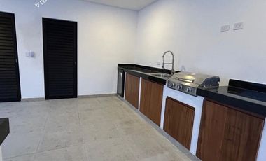 Casa muy amplia en venta totalmente equipada en residencial al Norte de Mérida