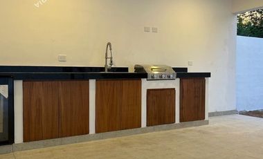 Casa muy amplia en venta totalmente equipada en residencial al Norte de Mérida