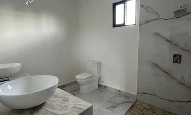 Casa muy amplia en venta totalmente equipada en residencial al Norte de Mérida