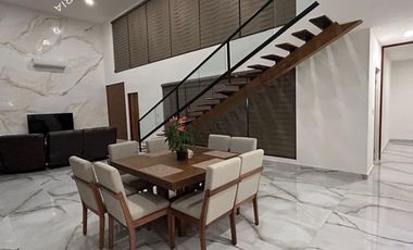 Casa muy amplia en venta totalmente equipada en residencial al Norte de Mérida