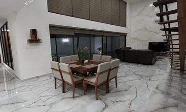 Casa muy amplia en venta totalmente equipada en residencial al Norte de Mérida