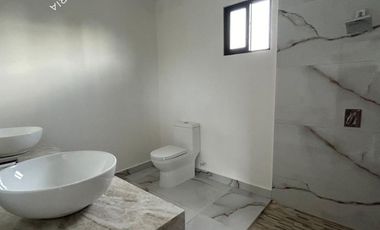 Casa muy amplia en venta totalmente equipada en residencial al Norte de Mérida