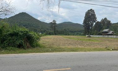 Land for sale in Mae On, mountain view, convenient travel.