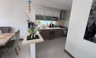 AMPLIA Y MUY ILUMINADA CASA DE 135m2 EN LOTE DE 167M2 EN EL SECTOR DE FLORIDA, MANIZALAES