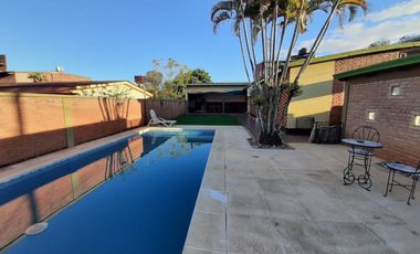 EN VENTA HERMOSA CASA 4 DORMITORIOS