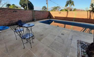 EN VENTA HERMOSA CASA 4 DORMITORIOS