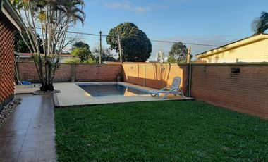 EN VENTA HERMOSA CASA 4 DORMITORIOS