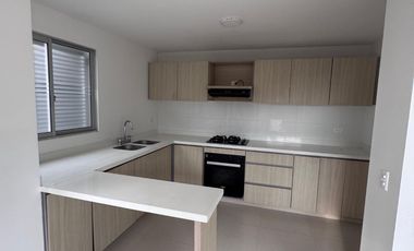 VENDO CASA PRECIOSA ESQUINERA EN CONJUNTO CERRADO EN LA FLORIDA, MANIZALES,  DE 126M2