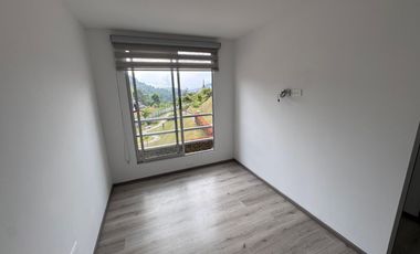 VENDO CASA PRECIOSA ESQUINERA EN CONJUNTO CERRADO EN LA FLORIDA, MANIZALES,  DE 126M2