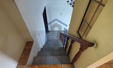 Casa de 3 plantas en venta - Garzota 1