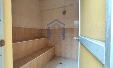 Casa de 3 plantas en venta - Garzota 1