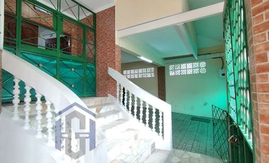Casa de 3 plantas en venta - Garzota 1