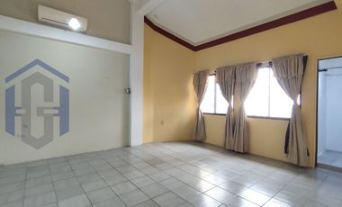 Casa de 3 plantas en venta - Garzota 1