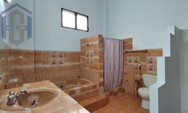 Casa de 3 plantas en venta - Garzota 1