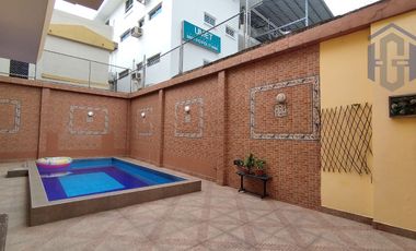 Casa de 3 plantas en venta - Garzota 1