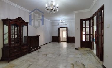 Casa de 3 plantas en venta - Garzota 1