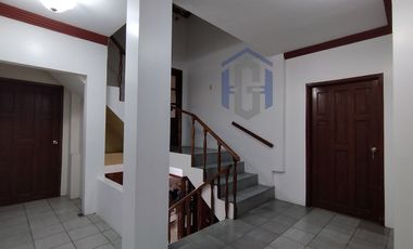 Casa de 3 plantas en venta - Garzota 1