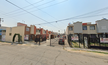 Casa en Calle Valle Alpino, Real del Valle, Tepexpan, Estado de México, México ¡NO CRÉDITOS!